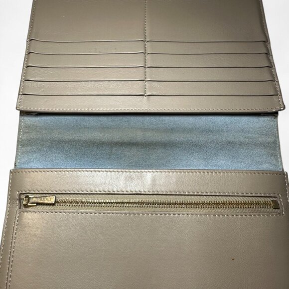 CELINE Grained Calfskin Large Multifunction Bi-Fold Wallet - Picture 7 of 16